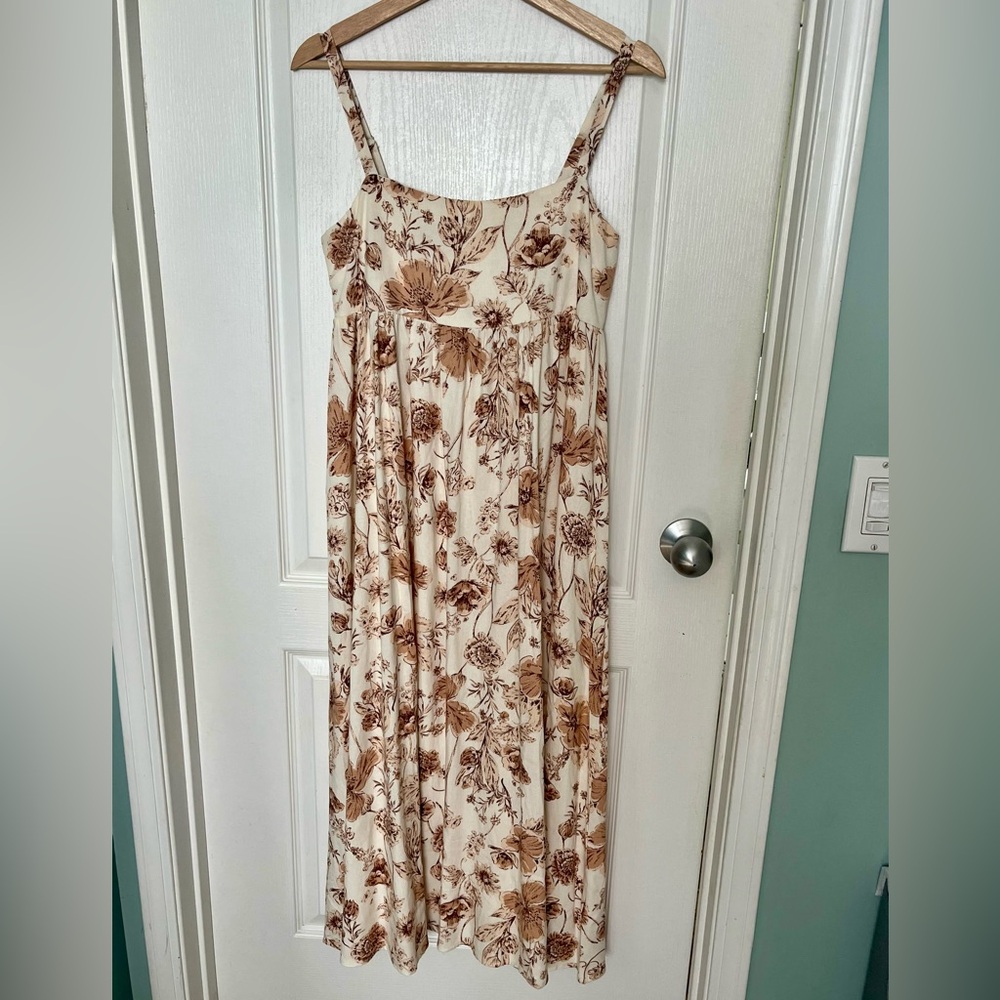 Carly Jean Los Angeles Emilia Linen Dress